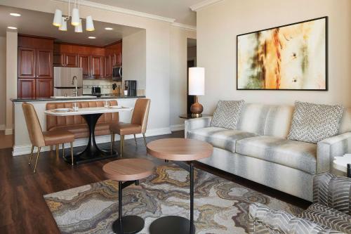 Hilton Grand Vacations Club on the Las Vegas Strip Image