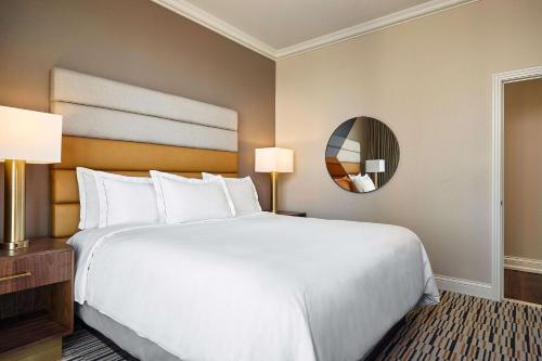 Hilton Grand Vacations Club on the Las Vegas Strip Image