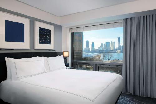 Conrad New York Downtown Image