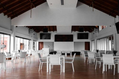 Restaurace v ubytování Vista del Campo Country Club & Villas