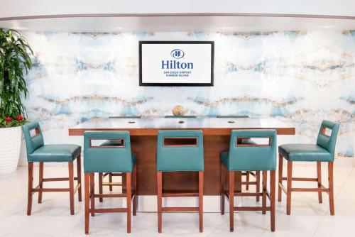 Hilton San Diego Airport/Harbor Island Image