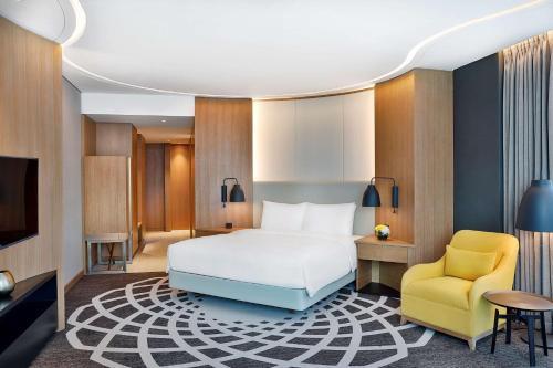 DoubleTree by Hilton Dubai - Business Bay Image