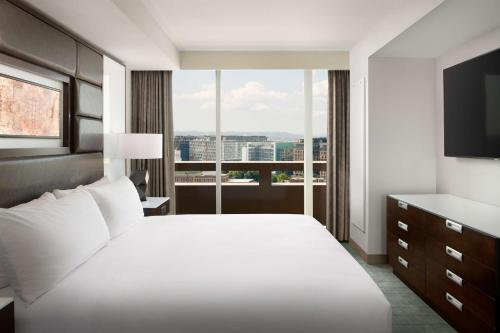 Hilton Washington DC National Mall The Wharf Image
