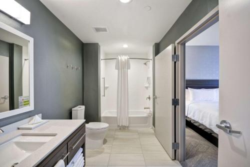 Koupelna v ubytování Home2 Suites By Hilton Plano Richardson