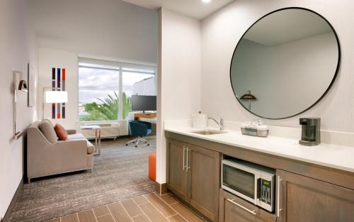 Fotografie z fotogalerie ubytování Hampton Inn & Suites Anaheim Resort Convention Center v destinaci Anaheim