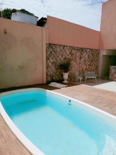 Bazén v ubytování Pousada Cabo Frio Rj nebo v jeho okolí