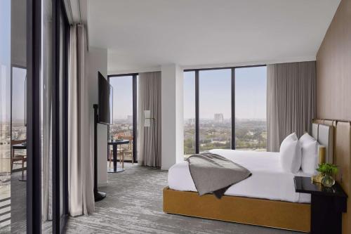 C. Baldwin, Curio Collection by Hilton Image