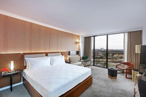 C. Baldwin, Curio Collection by Hilton Image
