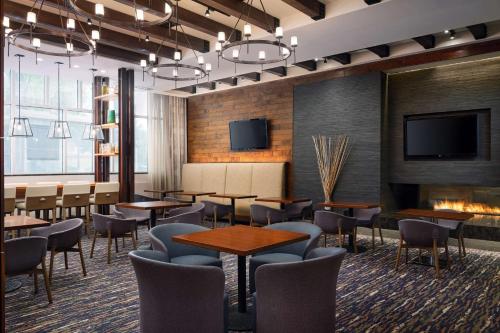 Hampton Inn & Suites Atlanta-Midtown, Ga Image