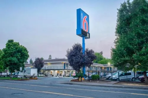 Motel 6-Salem, OR in Salem