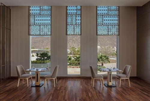 Posezení v ubytování DoubleTree By Hilton Jaipur Amer