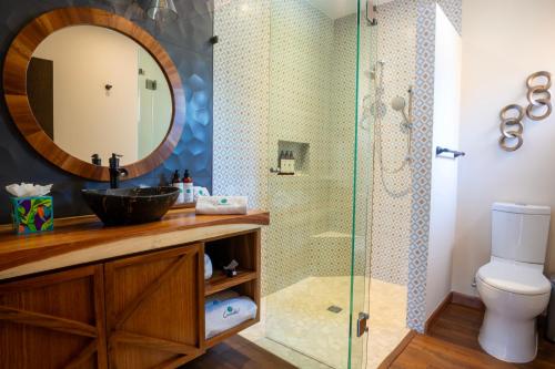 Bilik mandi di Emmalu Hotel Boutique