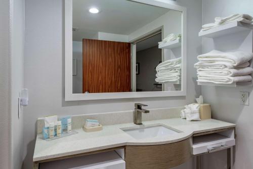 Ένα μπάνιο στο Hampton Inn Brownwood