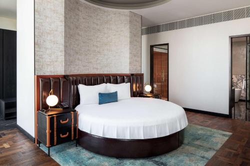 DoubleTree by Hilton Dubai M Square Hotel & Residences Image