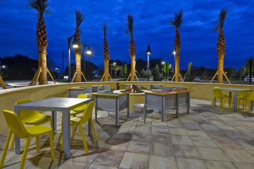 Home2 Suites By Hilton Orlando Flamingo Crossings, FL photo 27
