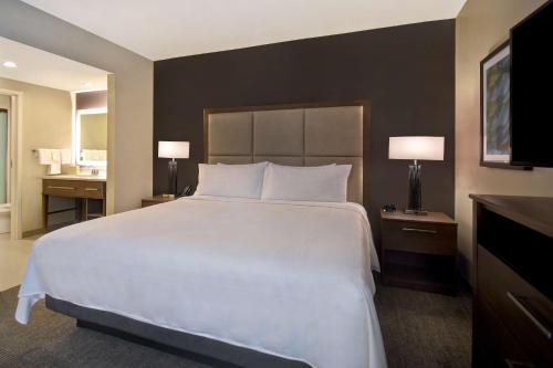 Homewood Suites By Hilton Orlando Flamingo Crossings, Fl Image