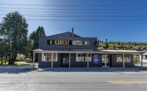 Kaniere Hotel