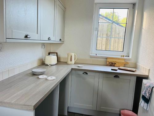 Gallery image of Willow Cottage - Billinge Wigan, sleeps 4 , parking and garden in Billinge