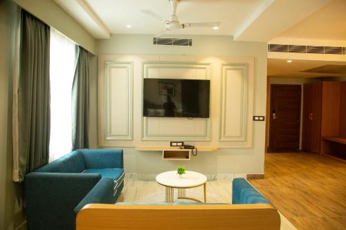 Cosmos Westend City Centreにあるテレビまたはエンターテインメントセンター
