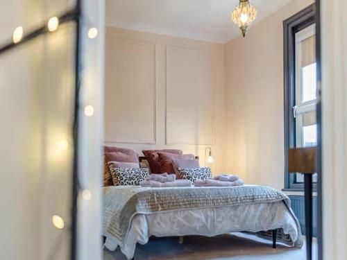 Легло или легла в стая в Romantic 1-Bed House in Whitstable real gem !