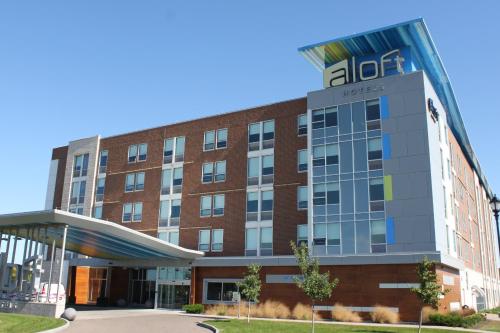 an exterior view of an office building at Aloft Syracuse Inner Harbor in Syracuse