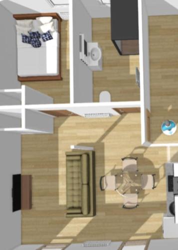 un salon avec une table et des chaises dans l'établissement Bengale - T2 complétement rénové tout confort, à Vichy