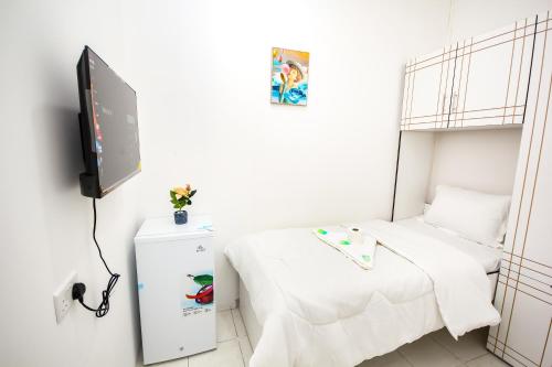 Bin Daher Residential Rooms for Men Guests near DAFZA Metro Station