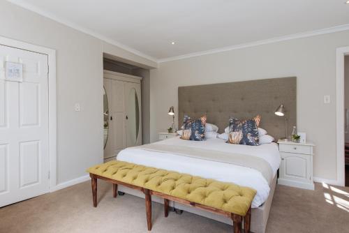 Katil atau katil-katil dalam bilik di River Manor Boutique Hotel by The Living Journey Collection