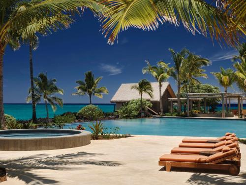 Piscina de la sau aproape de Kona Village A Rosewood Resort