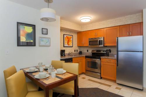 Residence Inn by Marriott Arlington South Image