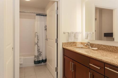 Residence Inn by Marriott Arlington South Image