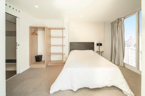 REF 1071 - Cannes Center - 5mins to the Palais des Festivals