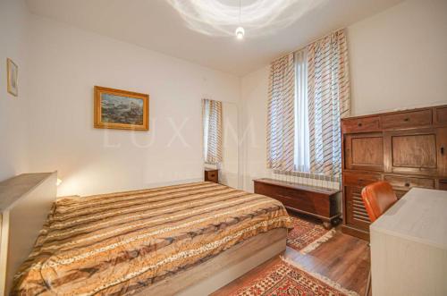 Кровать или кровати в номере A Lovely 2 bedroom apartment in the heart of Sofia
