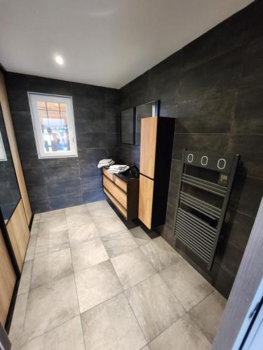 Kuchyň nebo kuchyňský kout v ubytování Villa porte bonheur