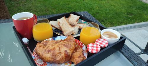 Opsi sarapan yang tersedia untuk tamu di Chambre d'hôte Amouratcha