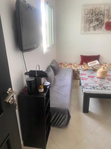 Fotografie z fotogalerie ubytování Al mansouria pieds dans leau et piscine 2 chambres salon climatisé v destinaci Oulad Hamarch