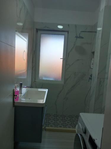 Joni’s apartment in Pogradec - Image 3
