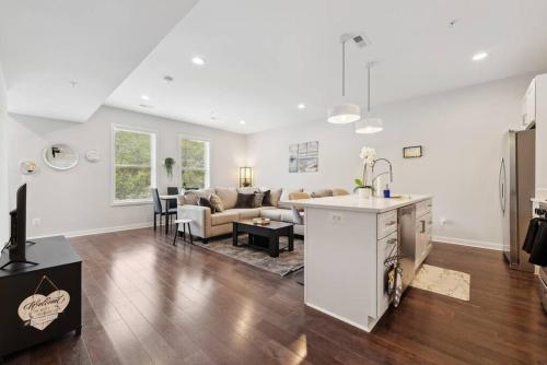 Gallery image of Spacious 3Bedroom Duplex with Rooftop Deck! in Washington, D.C.