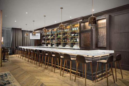 The Marquette Hotel, Curio Collection by Hilton Image