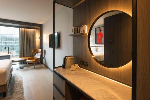 Radisson Blu Royal Hotel Dublin Image