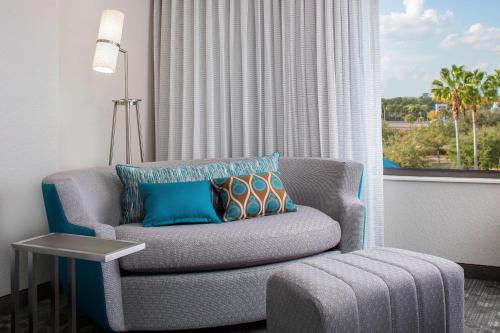 Courtyard by Marriott Orlando Lake Buena Vista in the Marriott Village Image