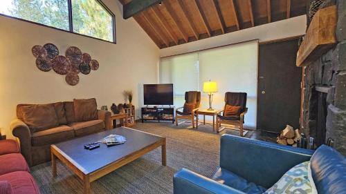 Ruang duduk di Meadow House 21