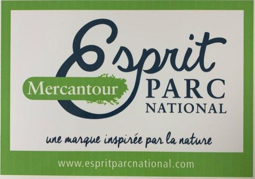 a sign for a marvellous marvellous spa national sign at Les Ecureuils "Les Faons" in Roubion