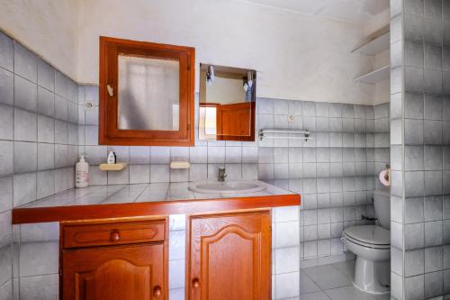 Ένα μπάνιο στο Appartement 4 personnes Le Tignet