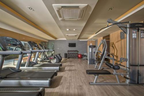 Fitness centrum a/nebo fitness zařízení v ubytování Baan Mai Khao by Villacarte