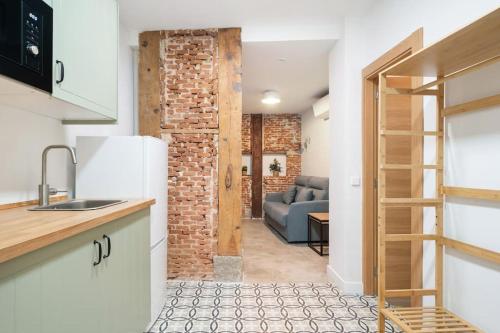Nice flat in Lavapiés at street level S23A
