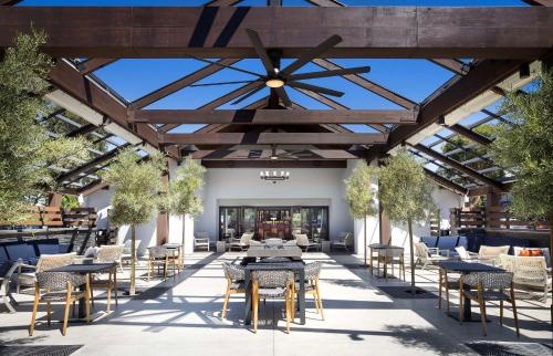 The Hadsten Solvang, Tapestry Collection by Hiltonにあるレストランまたは飲食店