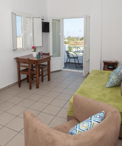 Гостиная зона в Altea Apartments