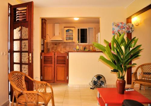 L'Escapade Soufrière tesisinde mutfak veya mini mutfak