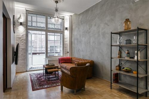 Χώρος καθιστικού στο Factory Loft